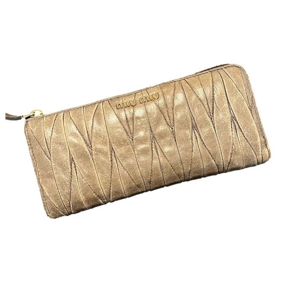 Miu Miu Handbags - 𝅺MIU MIU MATELASSÉ LONG WALLET